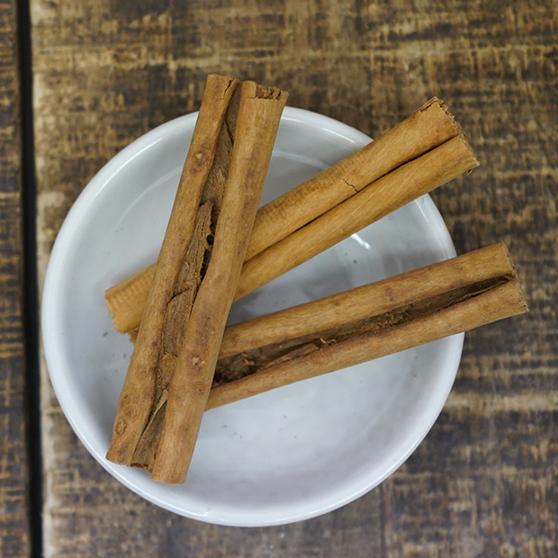 Cinnamon sticks